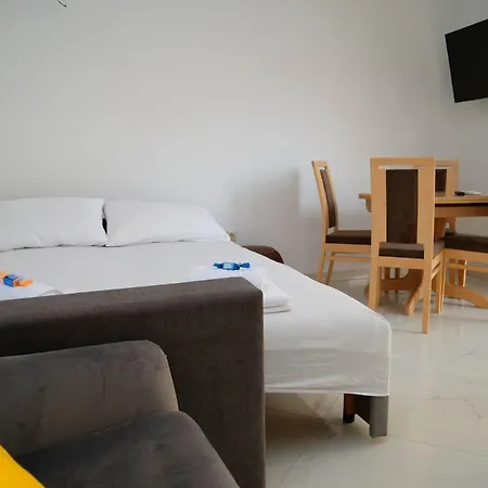 Apartments Verdina Primosten Exterior photo