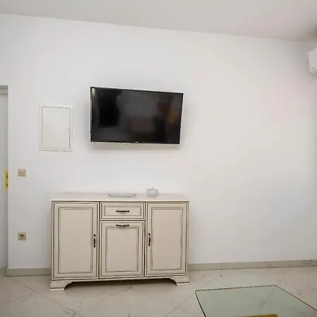 Apartments Verdina Primosten Exterior photo